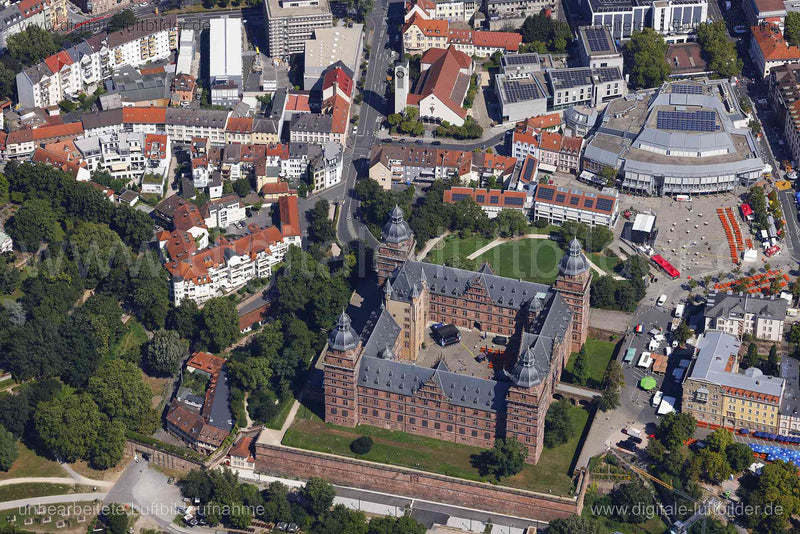 Luftaufnahme Schloss Johannisburg in Aschaffenburg | Unterfranken, Bayern