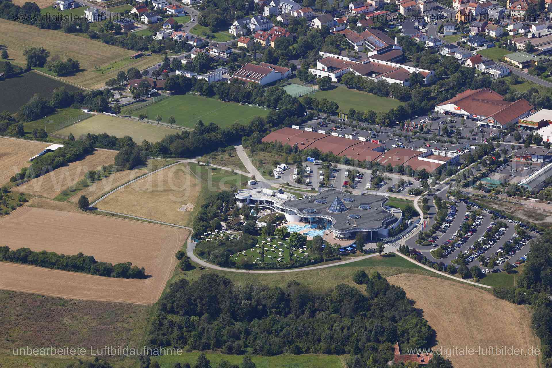Luftaufnahme KissSalis Therme in Bad Kissingen | Unterfranken, Bayern