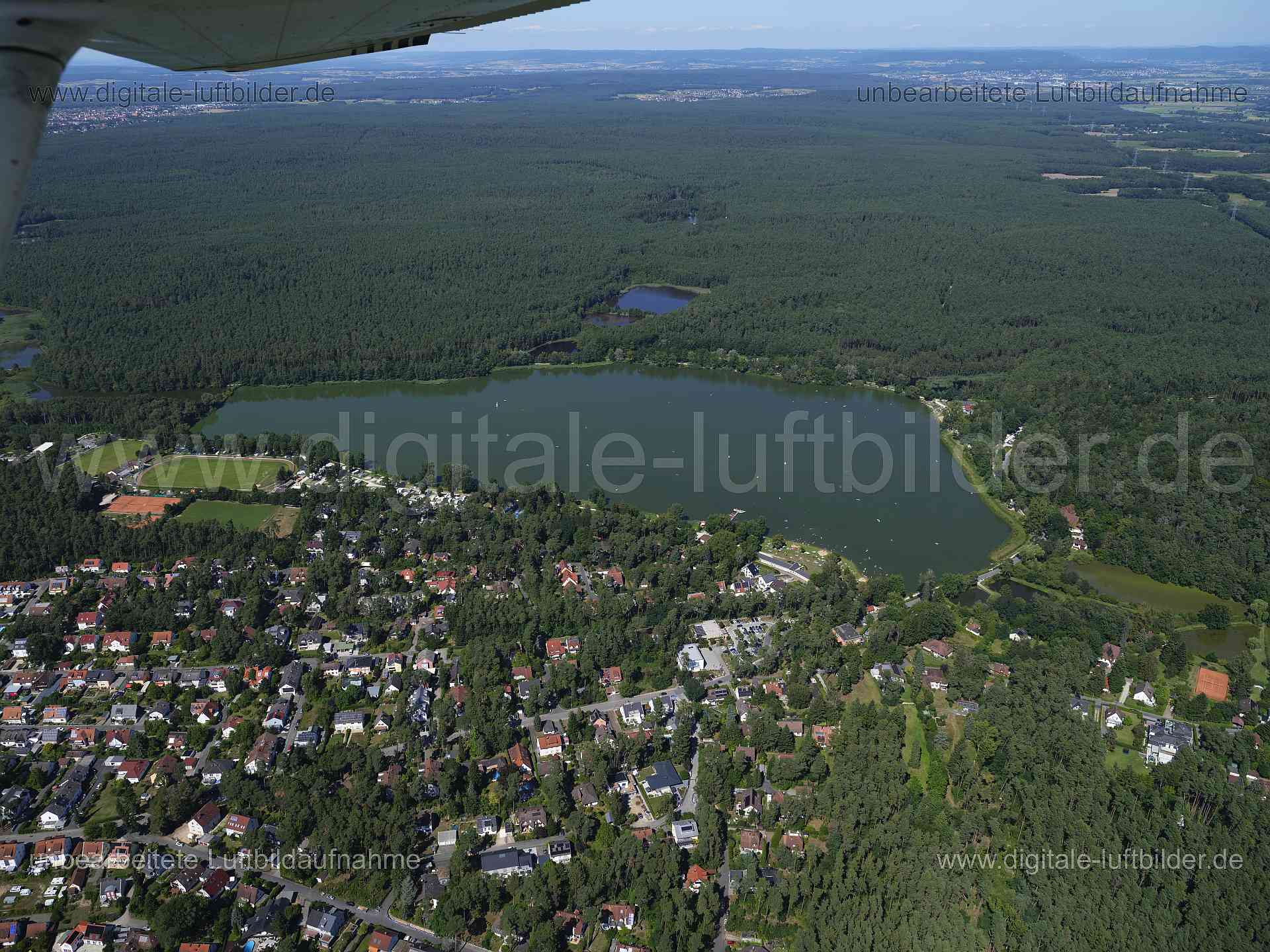 Luftaufnahme Großer Bischofsweiher in Erlangen | Mittelfranken, Bayern