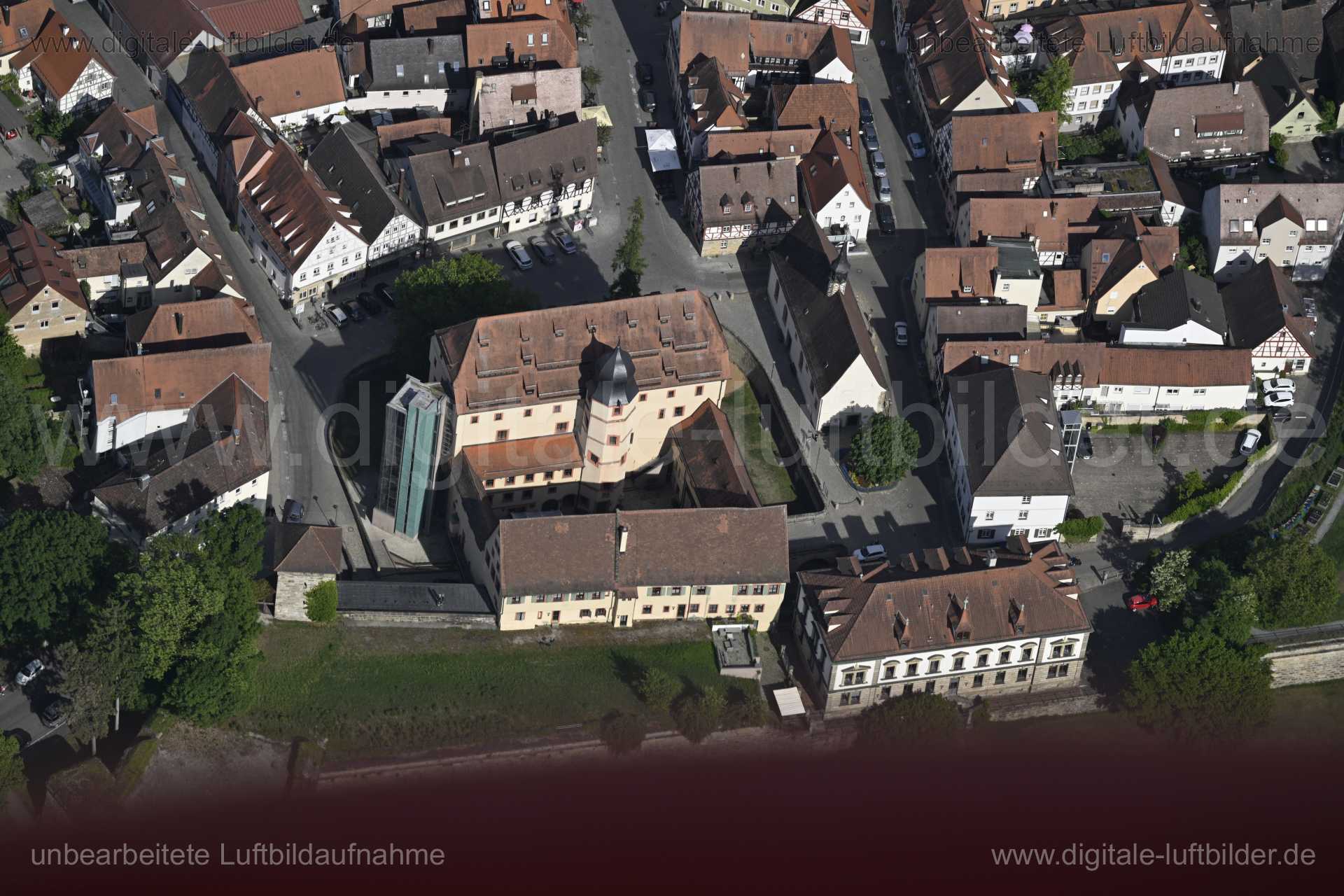 Luftaufnahme Kaiserpfalz und Amtsgericht Forchheim in Forchheim | Mittelfranken, Bayern