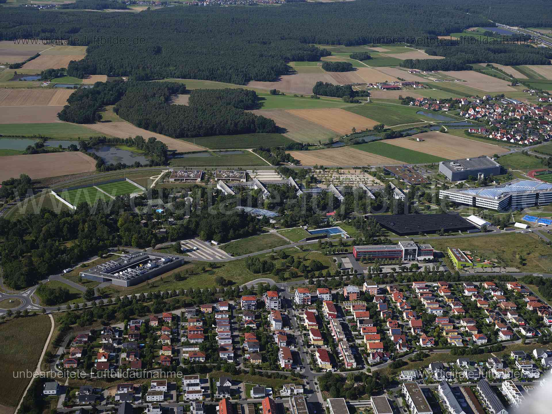 Luftaufnahme Herzo Base in Herzogenaurach | Mittelfranken, Bayern