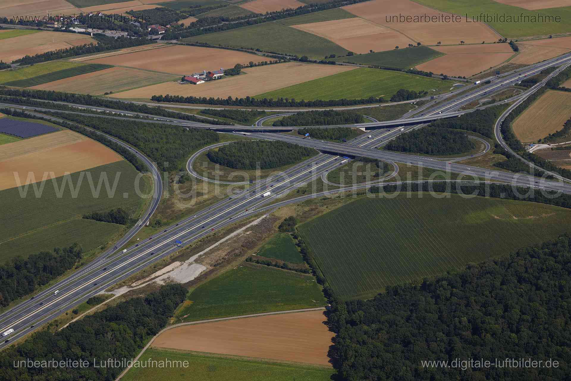 Luftaufnahme Autobahnkreuz A7 / A3 Biebelried in Kitzingen | Unterfranken, Bayern