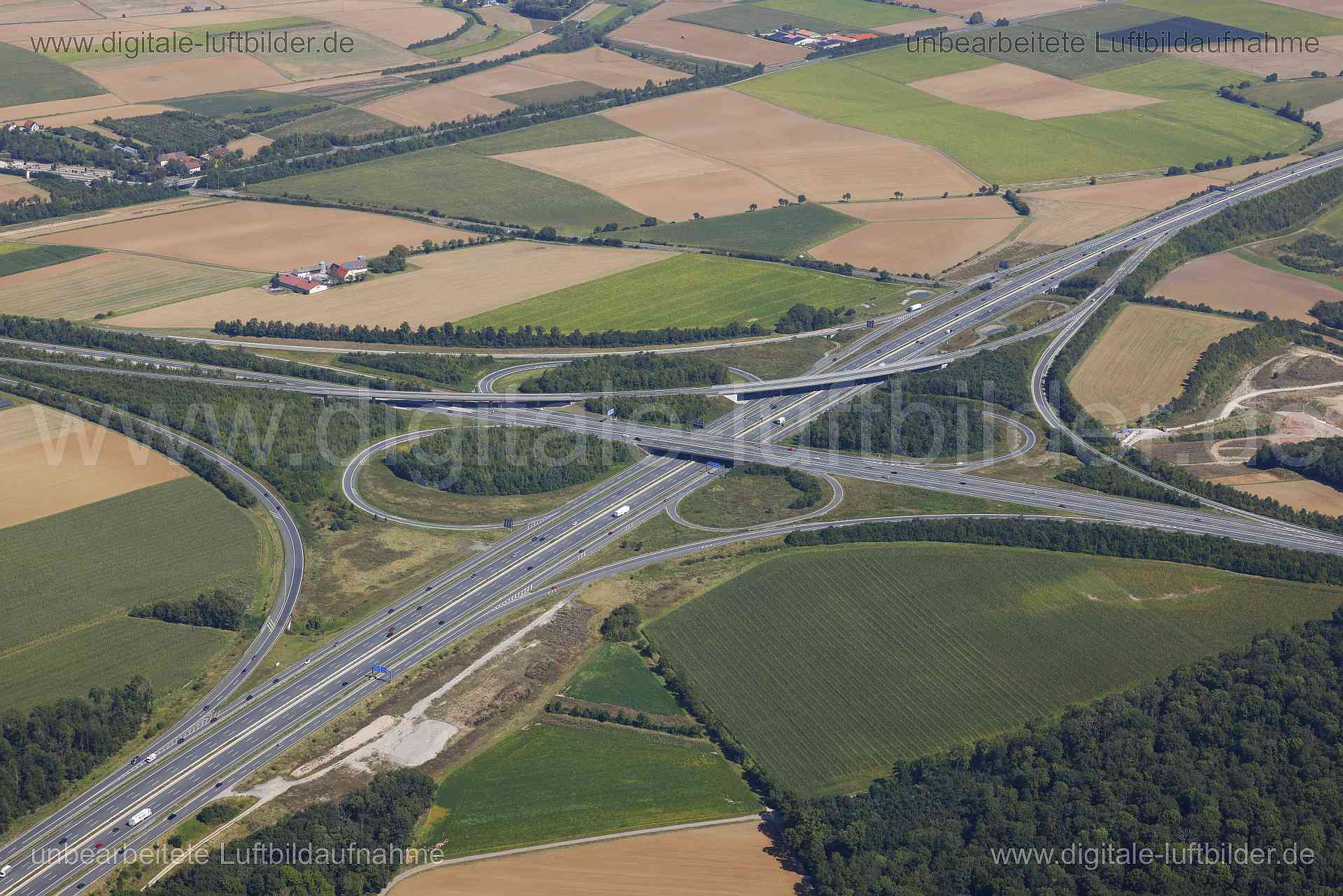 Luftaufnahme Autobahnkreuz A7 / A3 Biebelried in Kitzingen | Unterfranken, Bayern