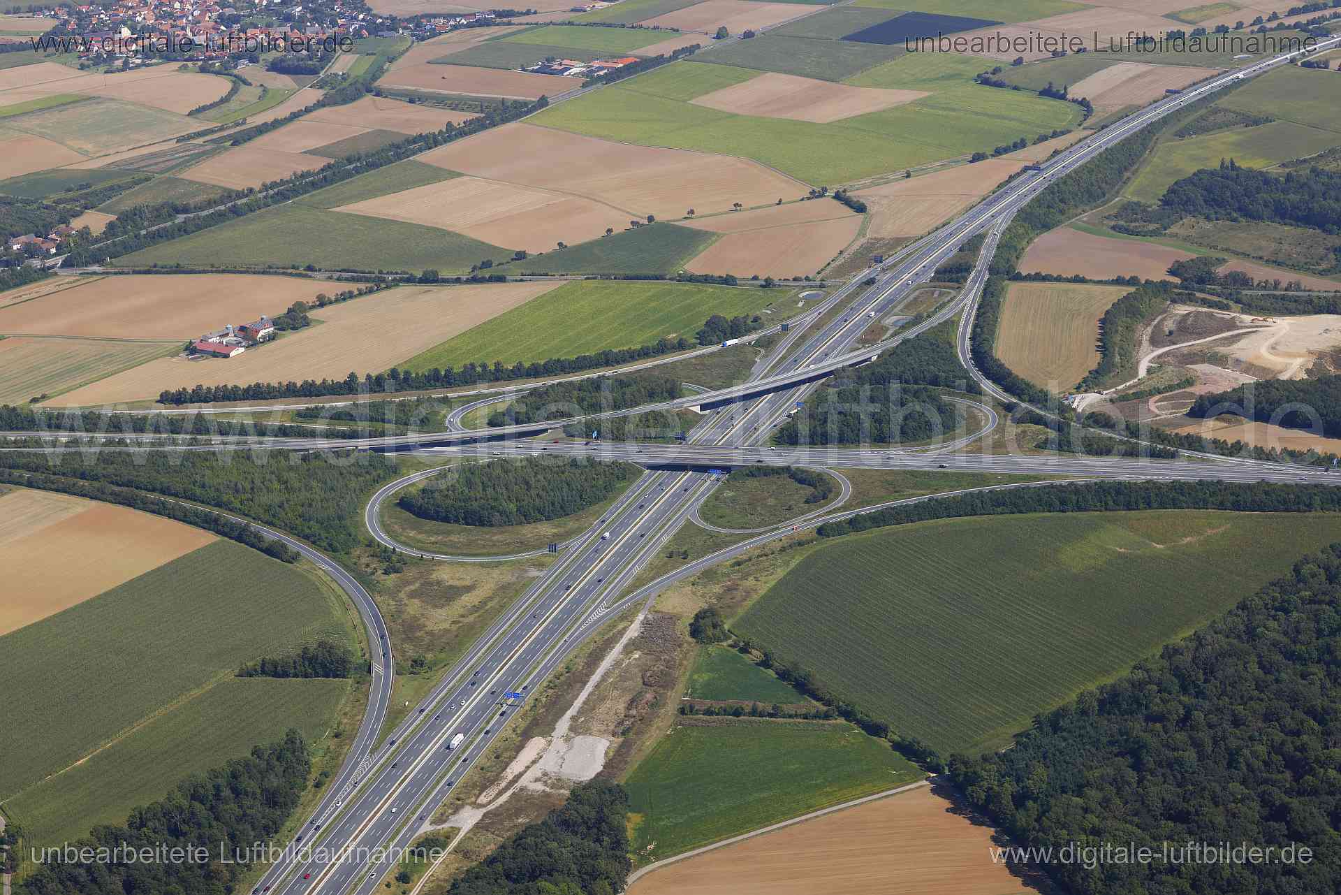 Luftaufnahme Autobahnkreuz A7 / A3 Biebelried in Kitzingen | Unterfranken, Bayern