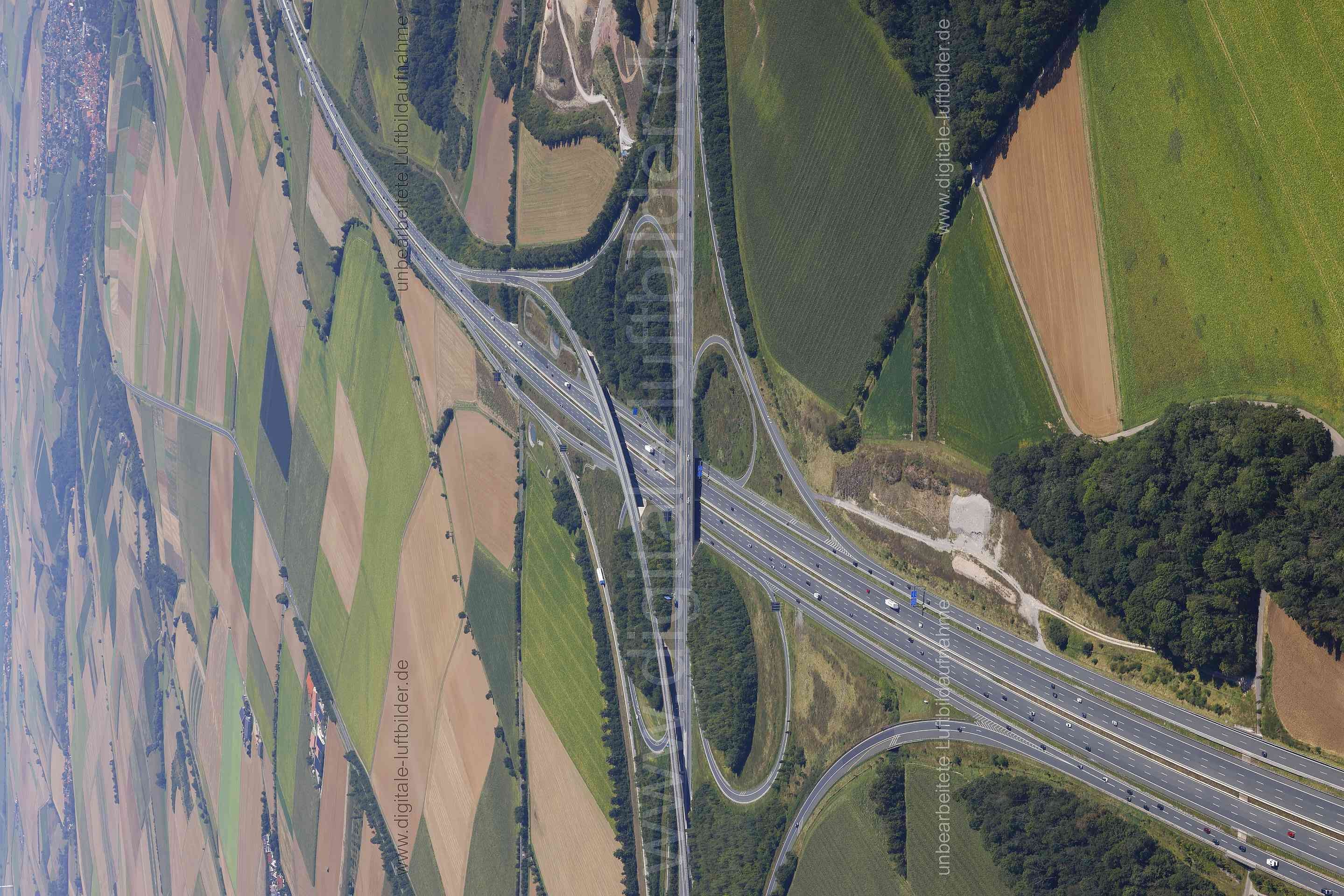 Luftaufnahme Autobahnkreuz A7 / A3 Biebelried in Kitzingen | Unterfranken, Bayern