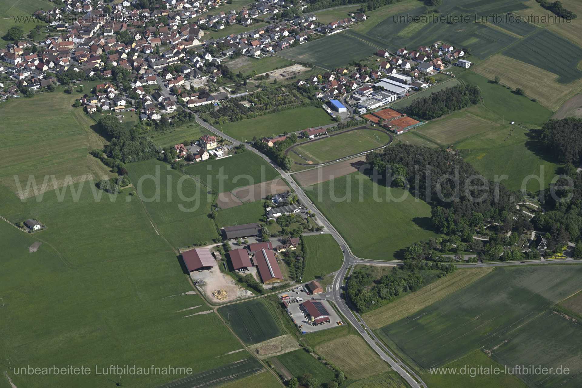 Luftaufnahme Langensendelbach in Langensendelbach | Mittelfranken, Bayern