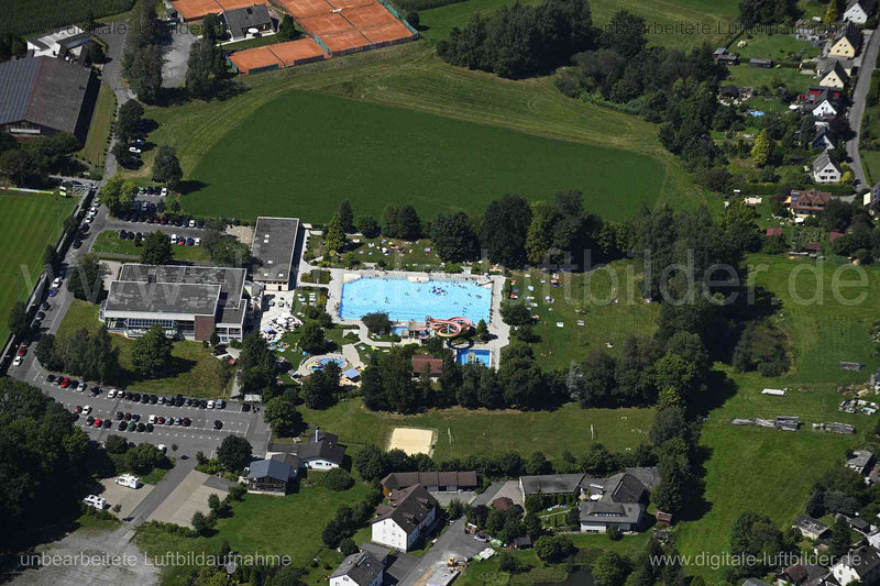 Luftaufnahme Freibad Münchberg in Münchberg | Oberfranken, Bayern