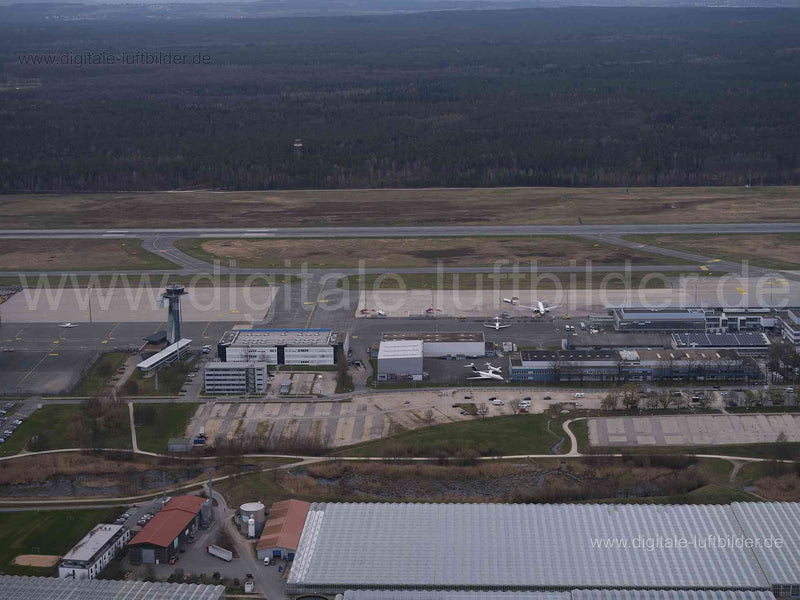 Luftaufnahme Albrecht-Dürer-Airport in Nürnberg | Mittelfranken, Bayern