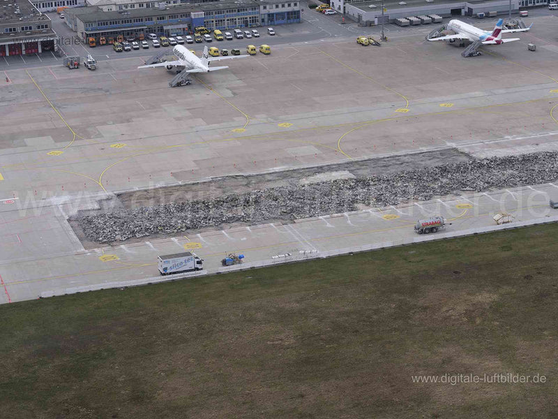 Luftaufnahme Albrecht-Dürer-Airport in Nürnberg | Mittelfranken, Bayern