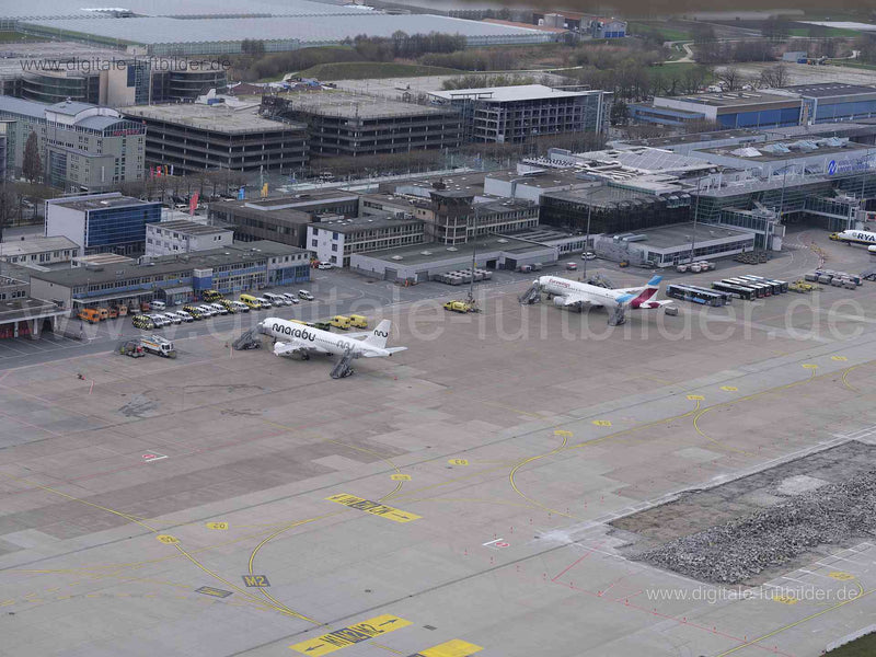 Luftaufnahme Albrecht-Dürer-Airport in Nürnberg | Mittelfranken, Bayern