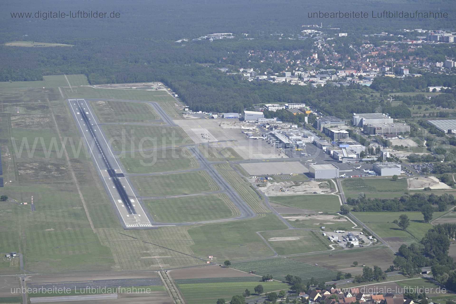 Luftaufnahme Albrecht-Dürer-Airport in Nürnberg | Mittelfranken, Bayern
