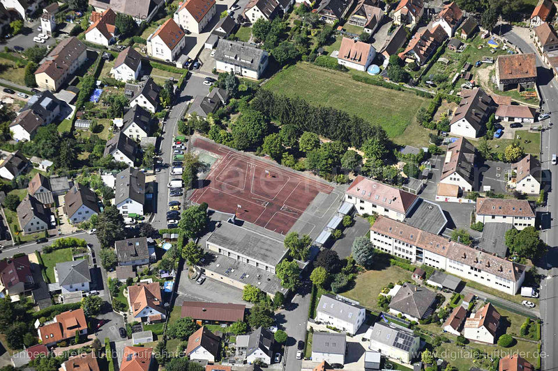 Luftaufnahme Grundschule Großgründlach in Nürnberg | Mittelfranken, Bayern