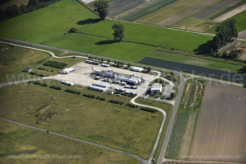 Luftaufnahme Tanklager d. Albrecht-Dürer-Airport in Nürnberg | Mittelfranken, Bayern