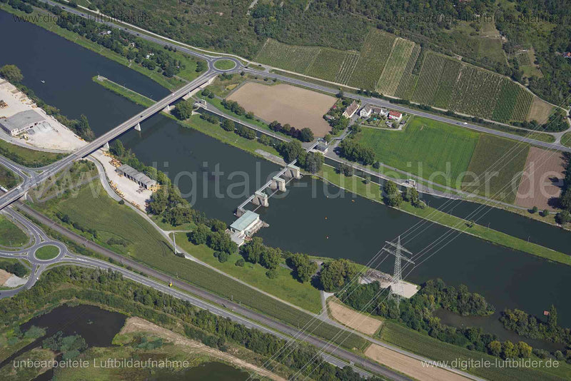 Luftaufnahme Wasserkraftwerk Goßmannsdorf in Ochsenfurt | Unterfranken, Bayern