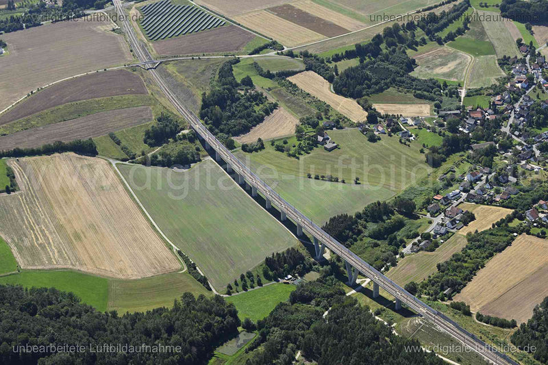 Luftaufnahme Talbrücke Weißenbrunn am Forst in Untersiemau | Oberfranken, Bayern