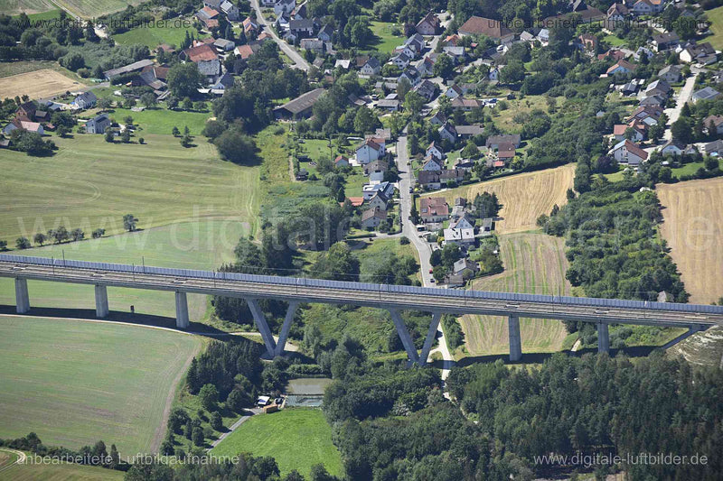Luftaufnahme Talbrücke Weißenbrunn am Forst in Untersiemau | Oberfranken, Bayern