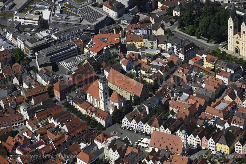 Luftaufnahme St. Michael Kirche in Weiden in der Oberpfalz | Oberpfalz, Bayern