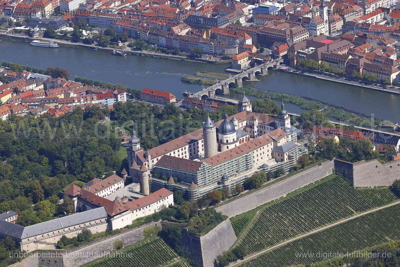 Luftaufnahme Festung Marienberg in Würzburg | Unterfranken, Bayern