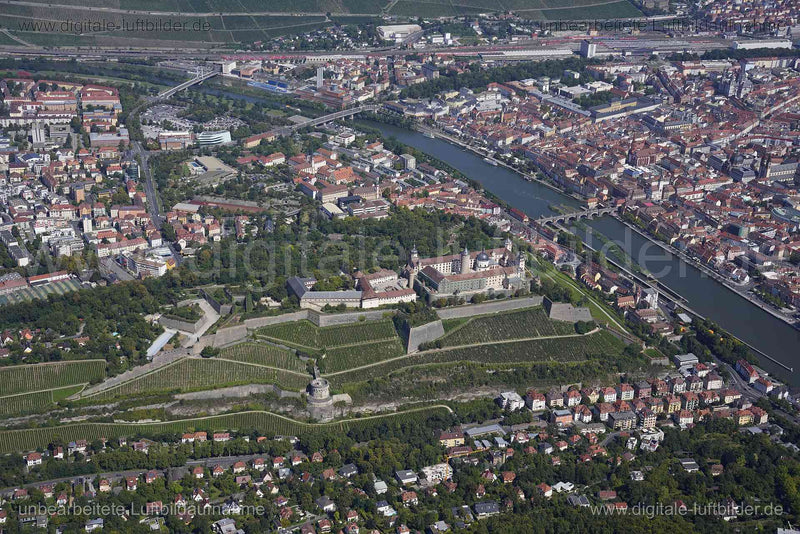 Luftaufnahme Festung Marienberg in Würzburg | Unterfranken, Bayern