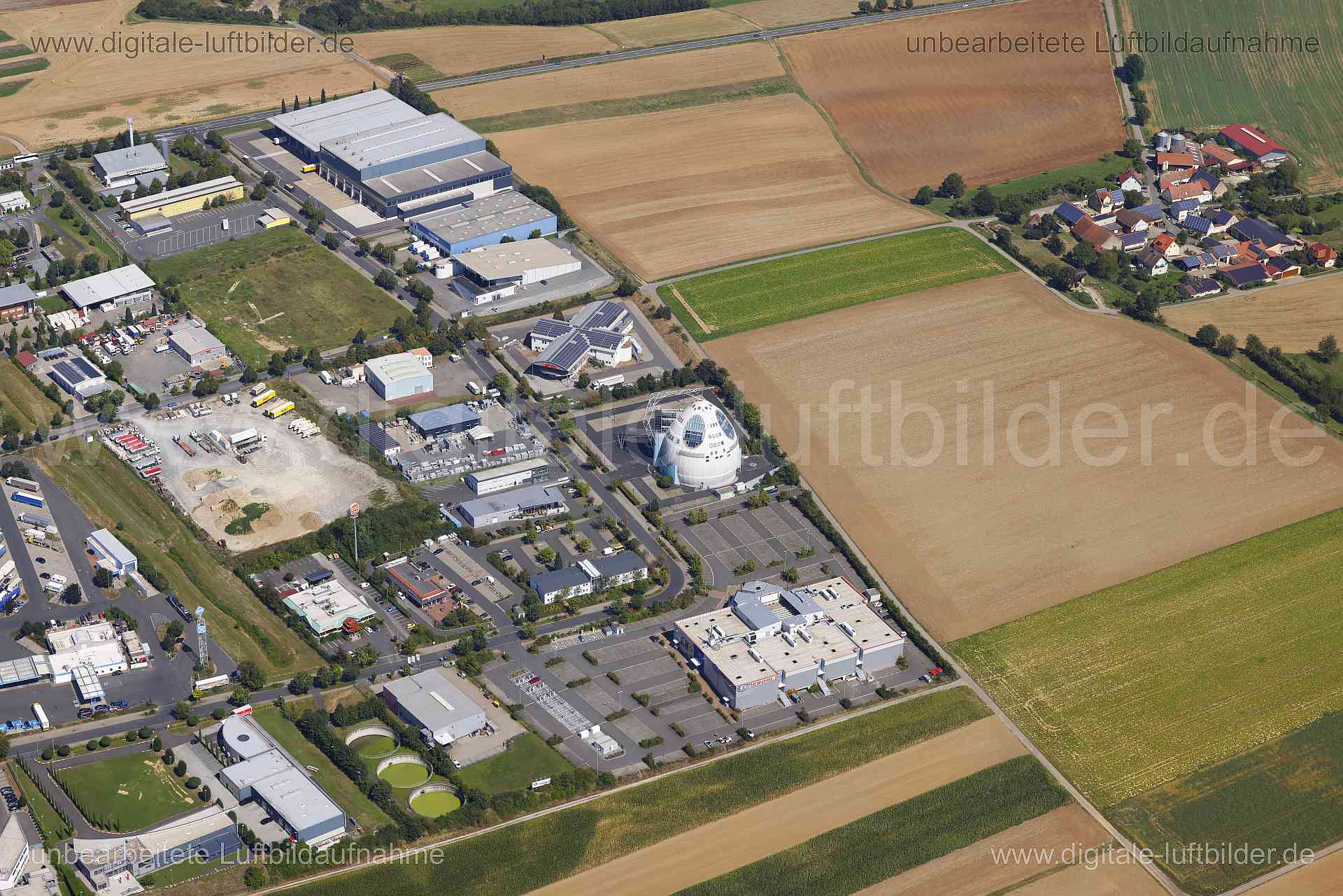 Luftaufnahme Mainfrankenpark in Würzburg | Unterfranken, Bayern