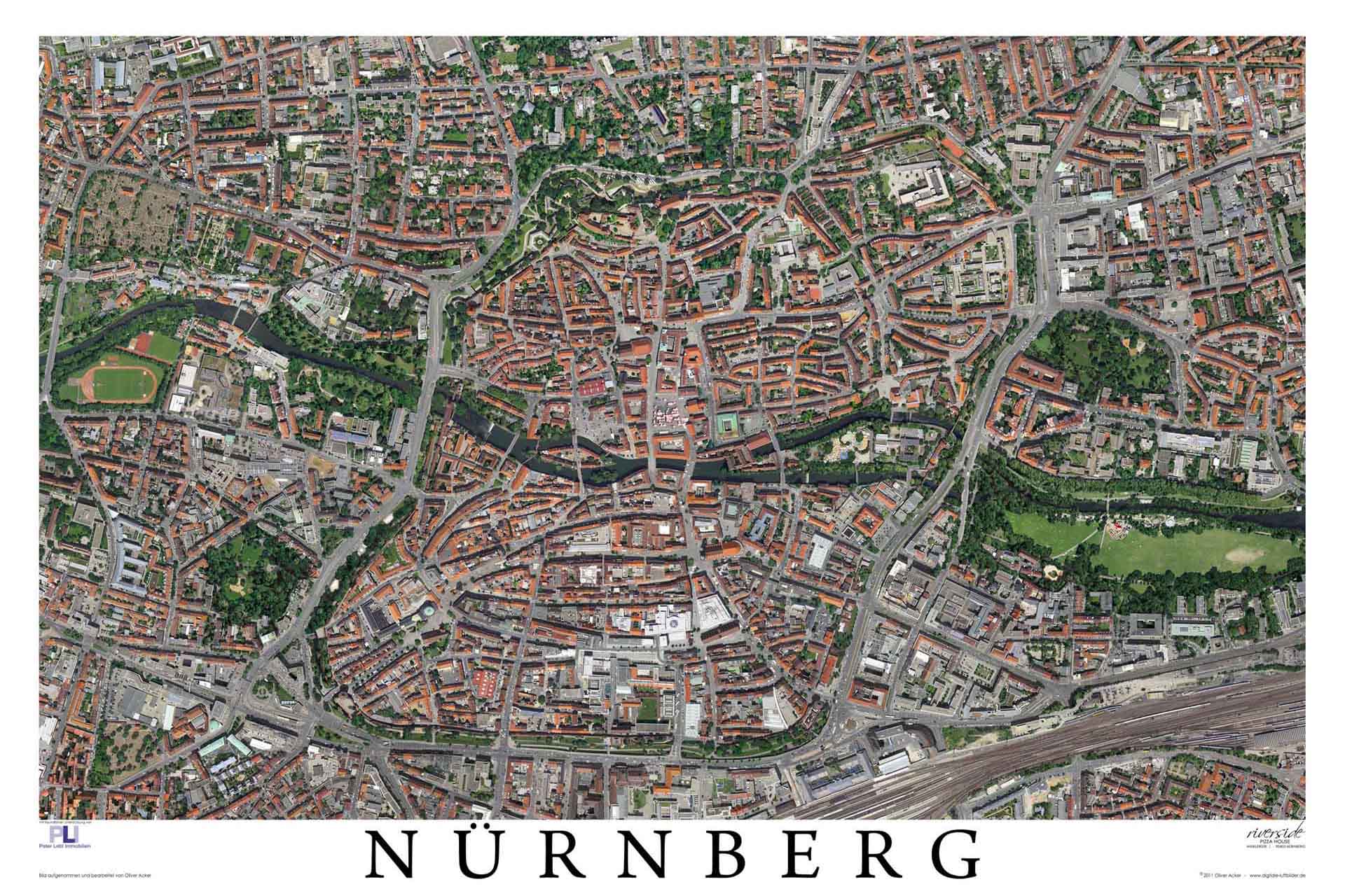 Unser bislang aufwendigstes Projekt stellt das Nürnberg-Poster in der Senkrechtaufnahme dar. Mehrere Flüge waren notwendig, um alle Teile der Nürnberger Altstadt im richtigen Winkel zu erwischen. Durch die nachträgliche und sehr aufwendige Bildbearbeitung entstand so nach und nach eine lückenlose Senkrechtaufnahme von Nürnberg.