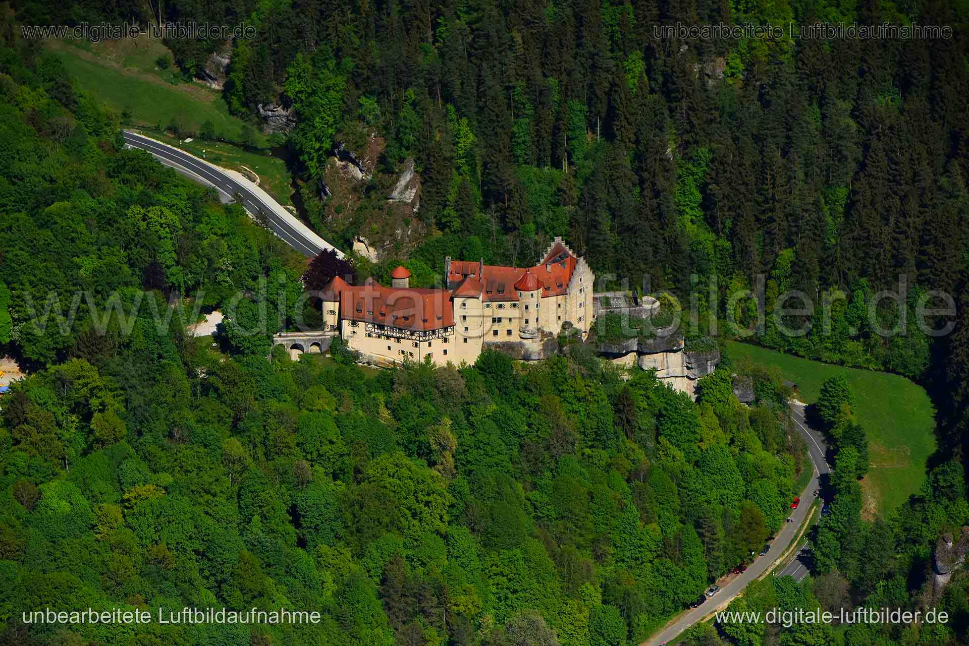 Luftaufnahme Burg Rabenstein in Ahorntal | Oberfranken, Bayern