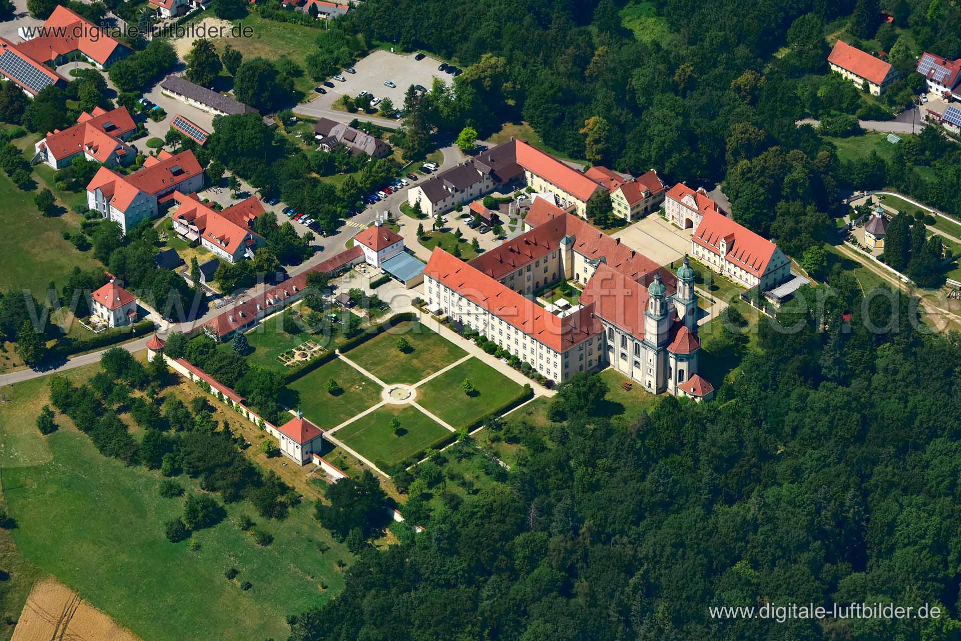 Luftaufnahme Kloster Holzen in Allmannshofen | Schwaben, Bayern