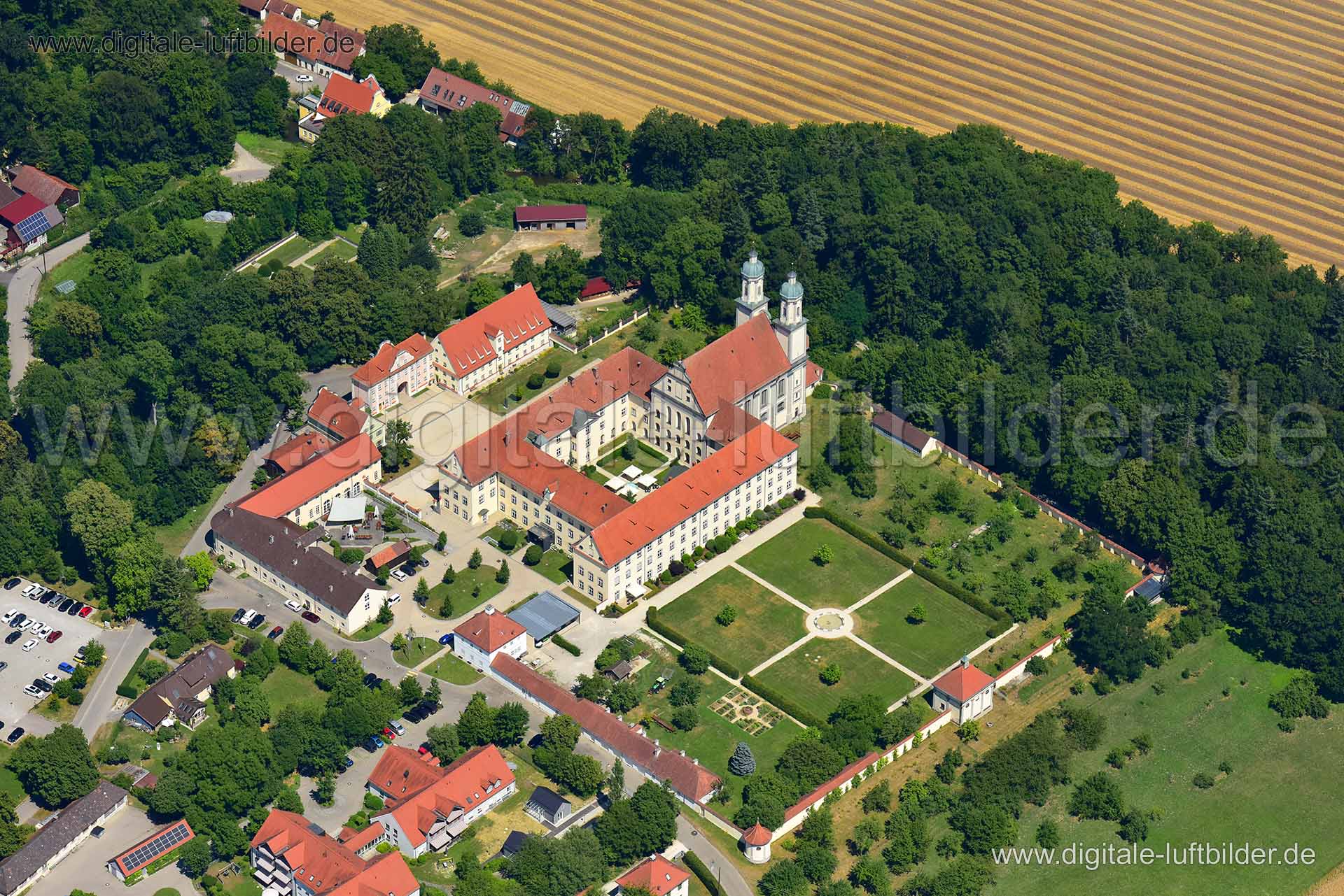 Luftaufnahme Kloster Holzen in Allmannshofen | Schwaben, Bayern