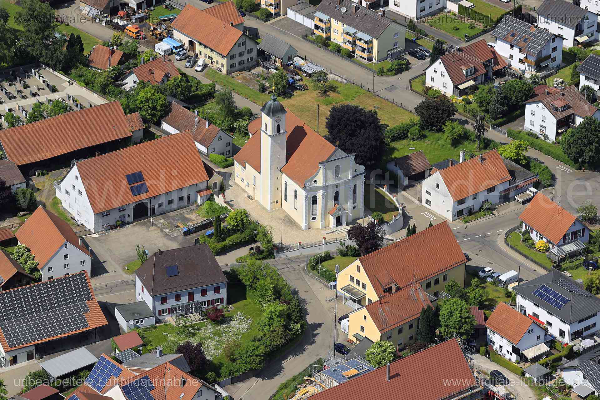Luftbild - Amendingen, Ort: Amendingen, Tags: Kirche, St. Ulrich Kirche, ...