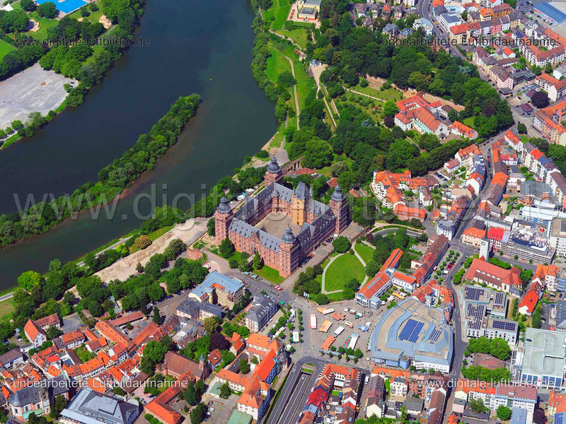 Luftaufnahme Schloss Johannisburg in Aschaffenburg | Unterfranken, Bayern