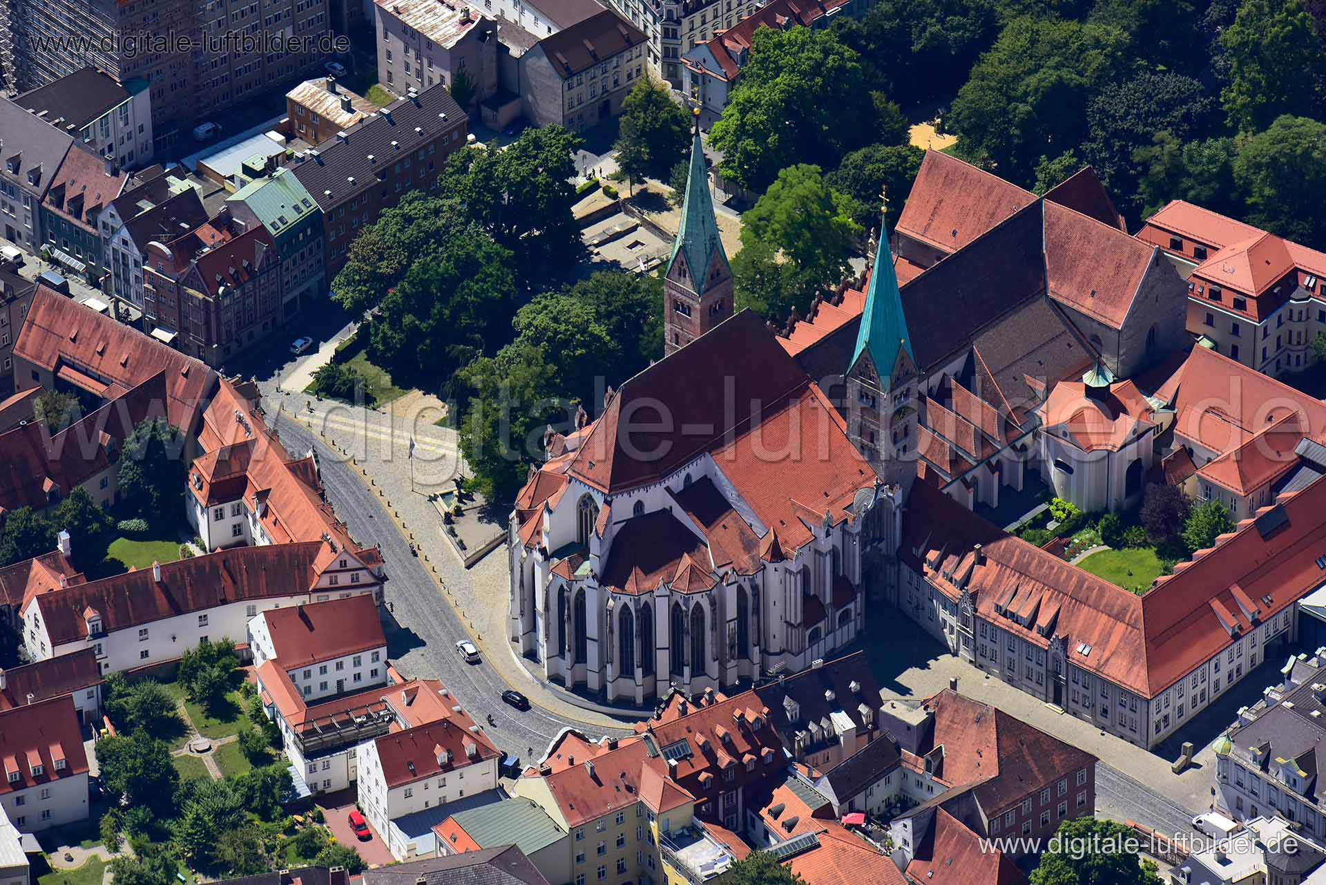 Luftaufnahme Augsburger Dom in Augsburg | Schwaben, Bayern