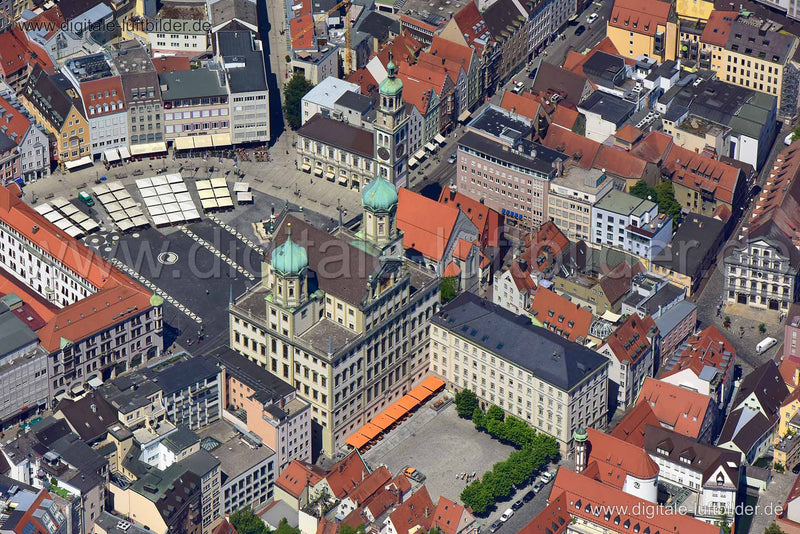 Luftaufnahme Rathausplatz in Augsburg | Schwaben, Bayern