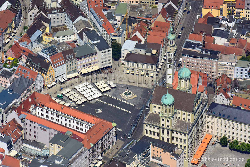 Luftaufnahme Rathausplatz in Augsburg | Schwaben, Bayern