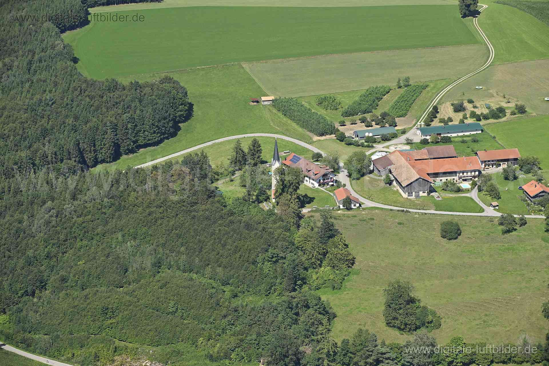 Luftaufnahme Jakobsbaiern in Baiern | Oberbayern, Bayern