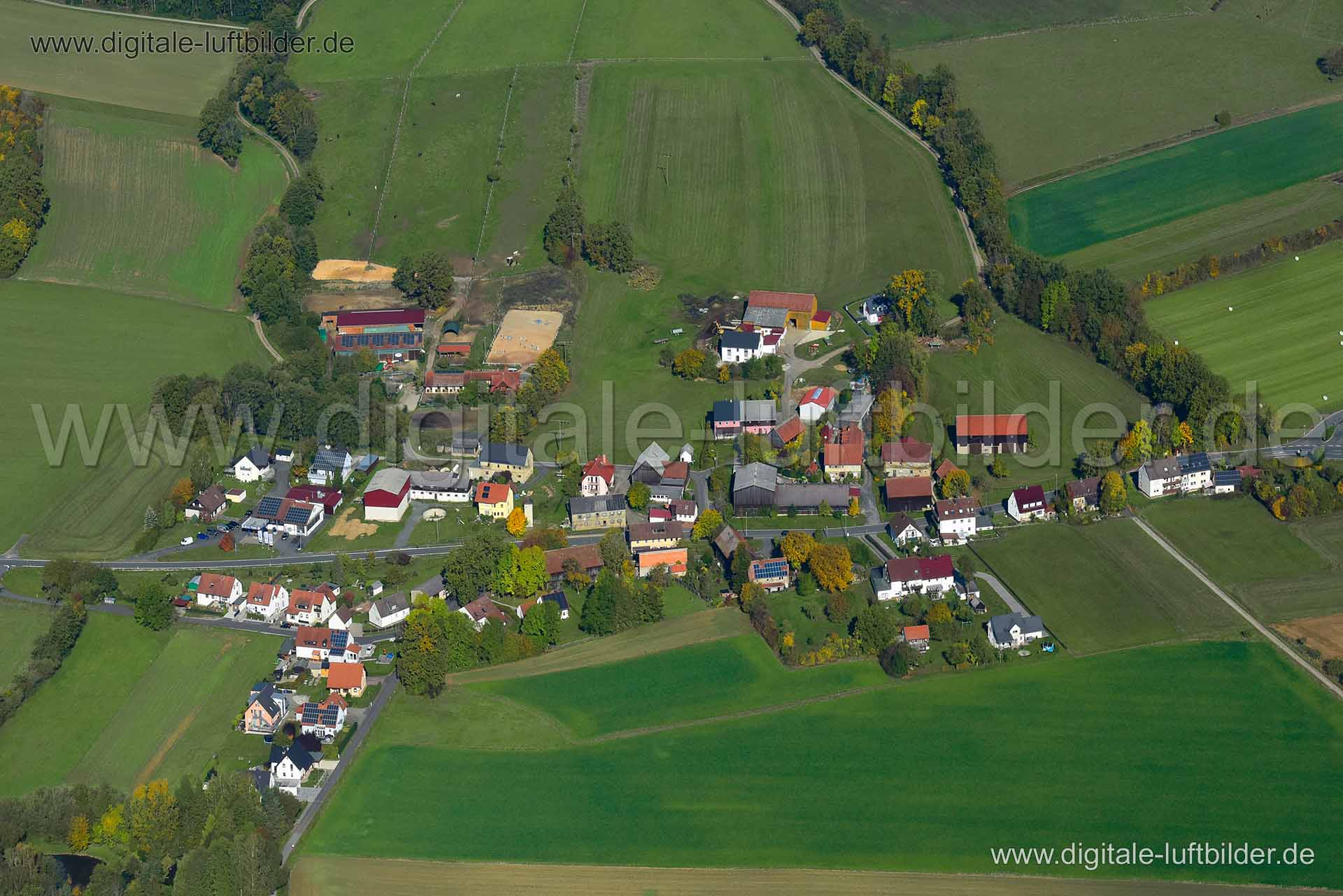 Luftaufnahme Eckersdorf-Eschen in Bayreuth | Oberfranken, Bayern