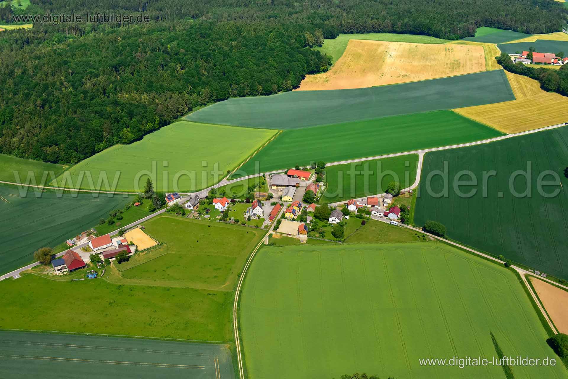 Luftaufnahme Hinterthann in Beratzhausen | Oberpfalz, Bayern