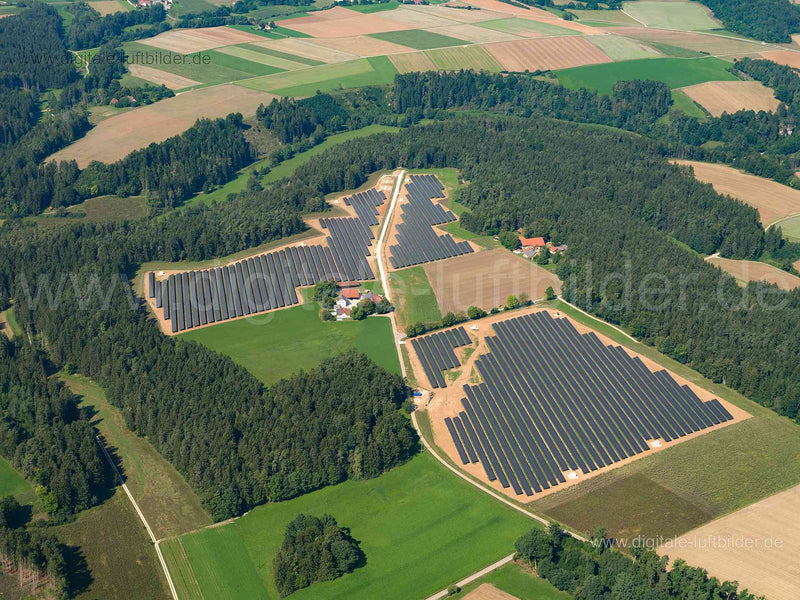 Luftaufnahme Solarpark Kreuth in Beratzhausen | Oberpfalz, Bayern