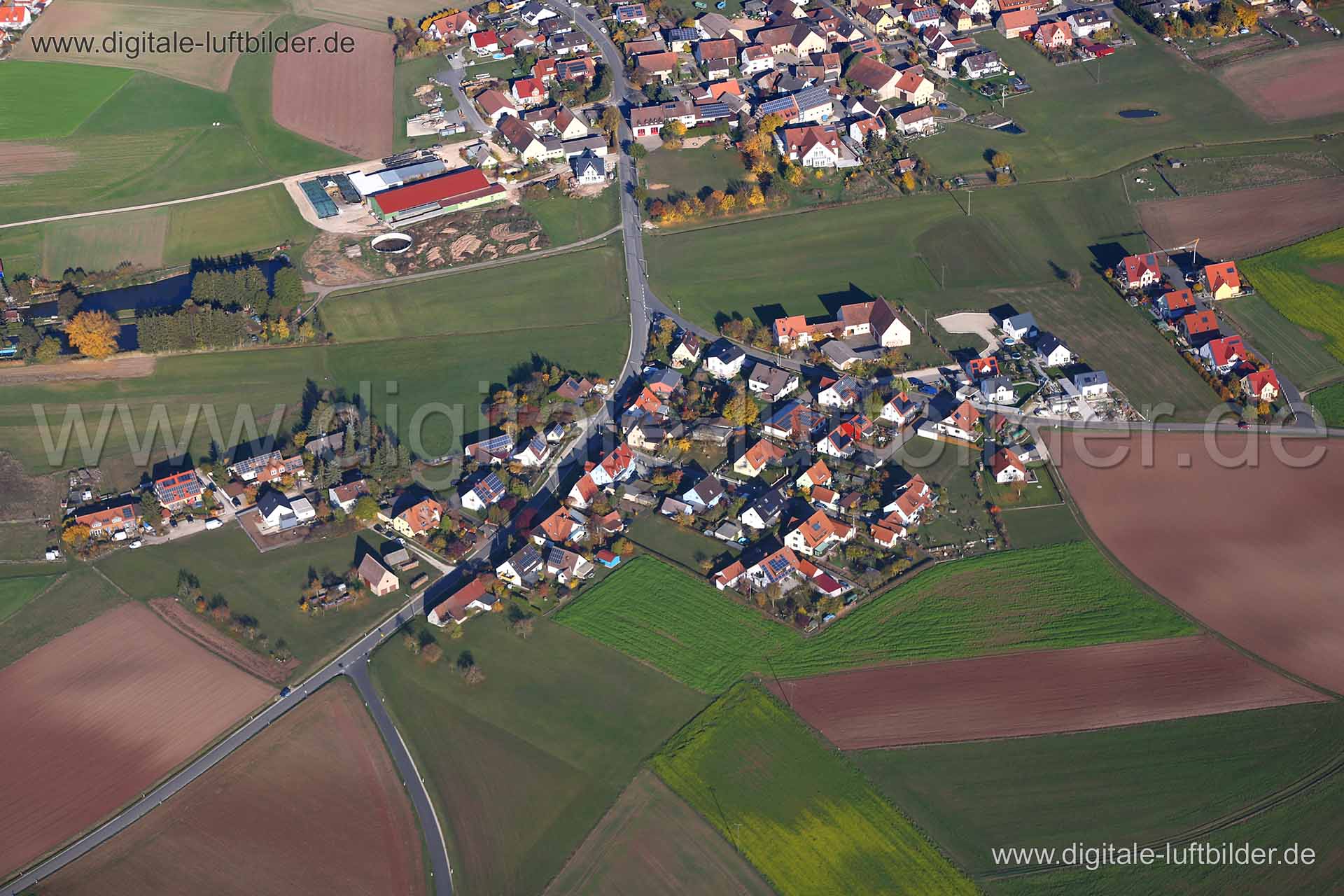 Luftaufnahme nähe Cadolzburg in Cadolzburg | Mittelfranken, Bayern
