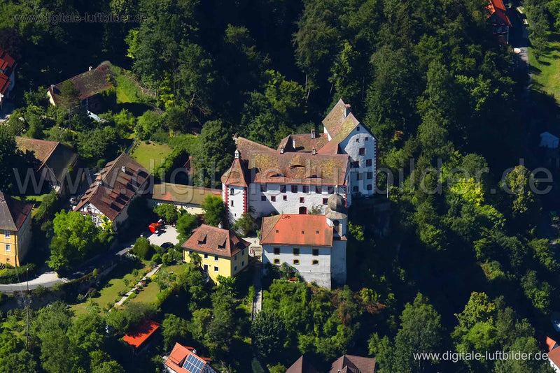 Luftaufnahme Burg Egloffstein in Egloffstein | Oberfranken, Bayern