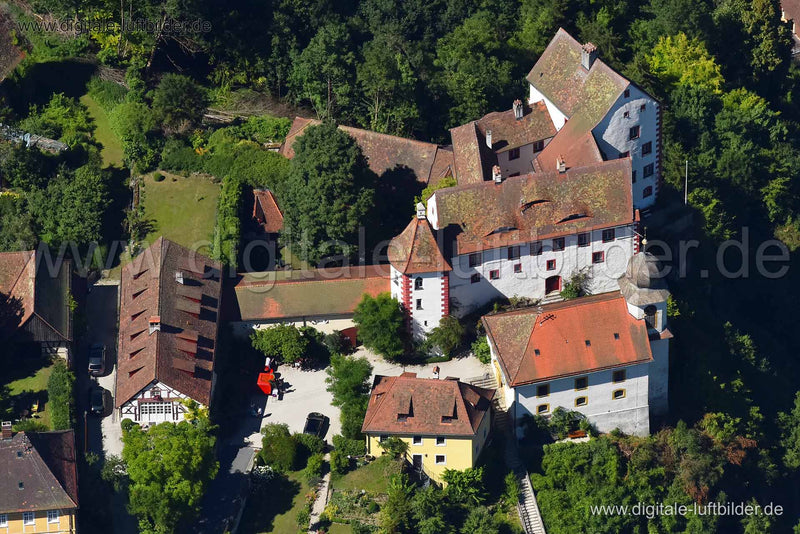 Luftaufnahme Burg Egloffstein in Egloffstein | Oberfranken, Bayern