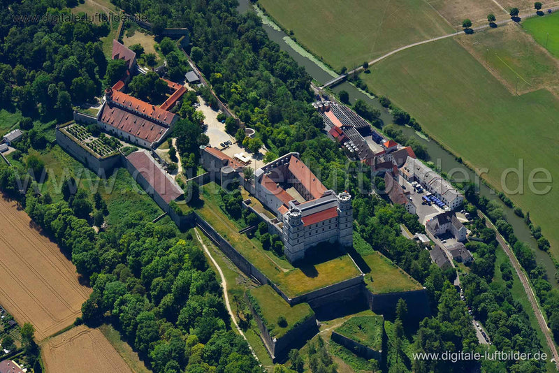 Luftaufnahme Willibaldsburg in Eichstätt | Oberbayern, Bayern
