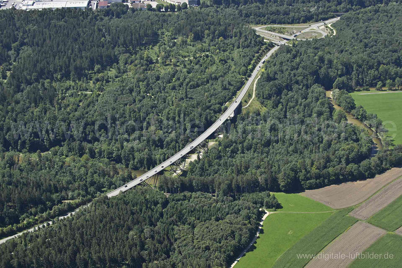 Luftaufnahme Trauntalbrücke in Empfing | Oberbayern, Bayern
