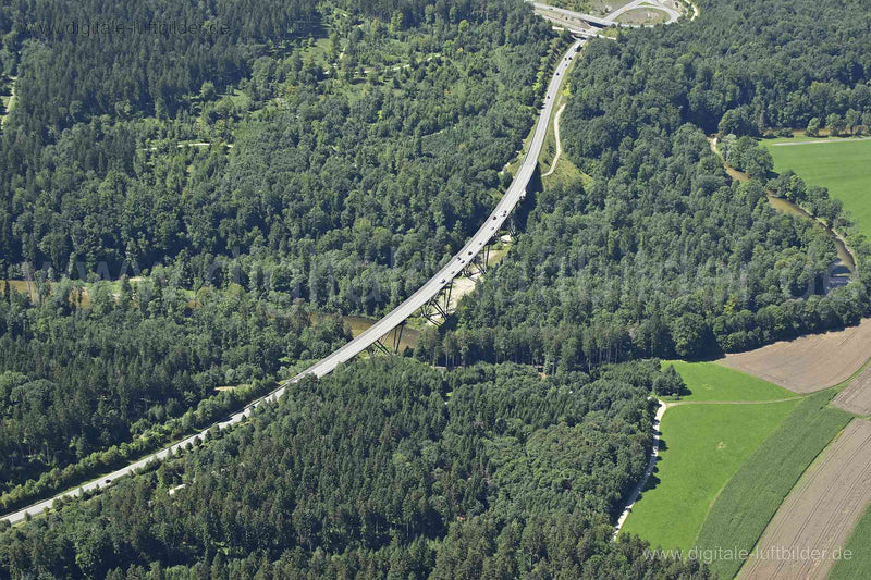 Luftaufnahme Trauntalbrücke in Empfing | Oberbayern, Bayern