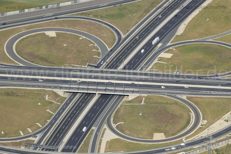 Luftaufnahme Autobahnbrücke A3 / A73 in Erlangen | Mittelfranken, Bayern