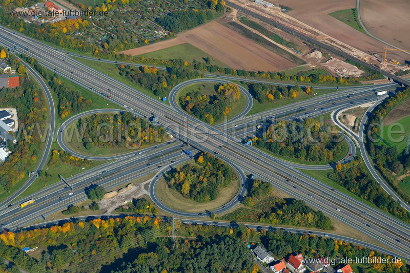 Luftaufnahme Autobahnkreuz A3 / A73 in Erlangen | Mittelfranken, Bayern