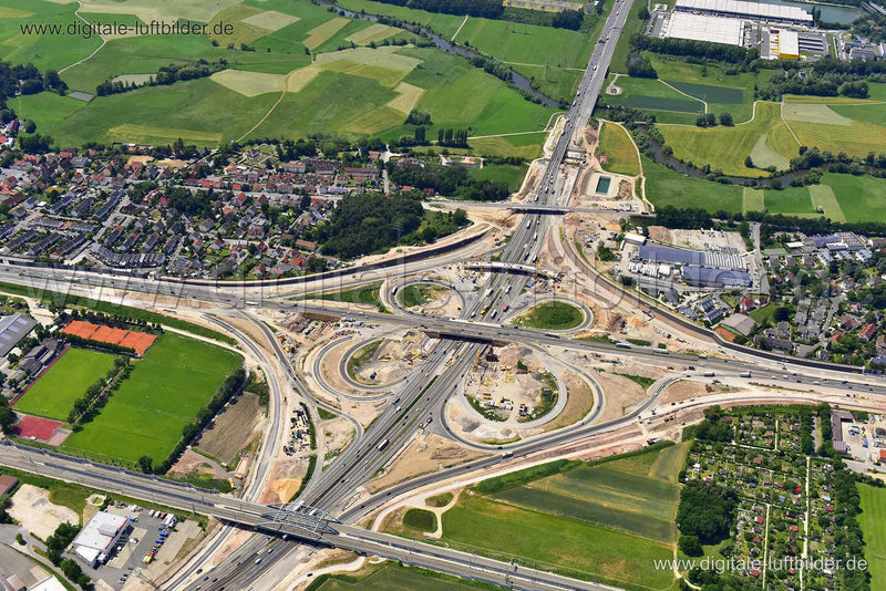 Luftaufnahme Autobahnkreuz A3 / A73 in Erlangen | Mittelfranken, Bayern