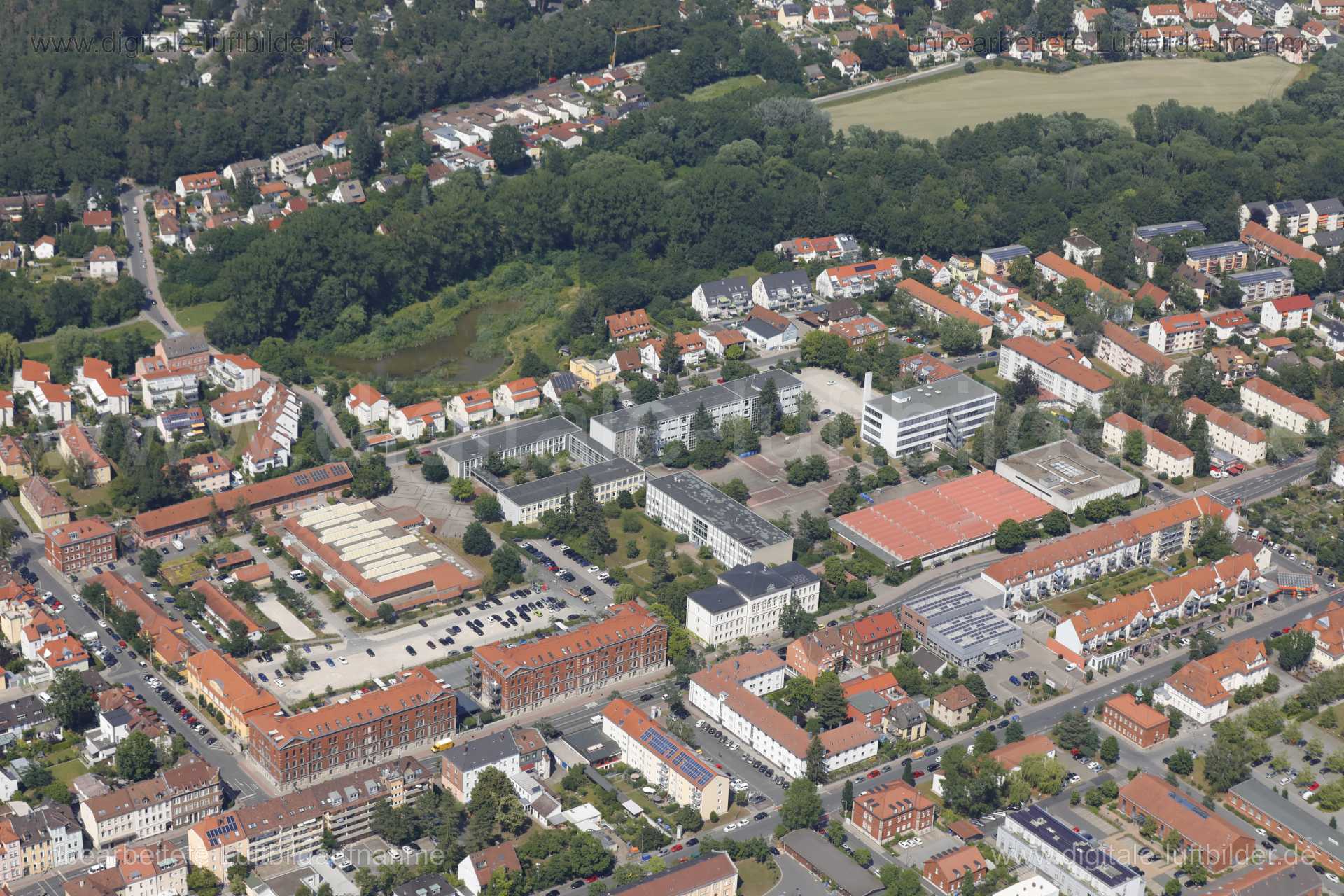 Luftaufnahme Berufsschule in Erlangen | Mittelfranken, Bayern
