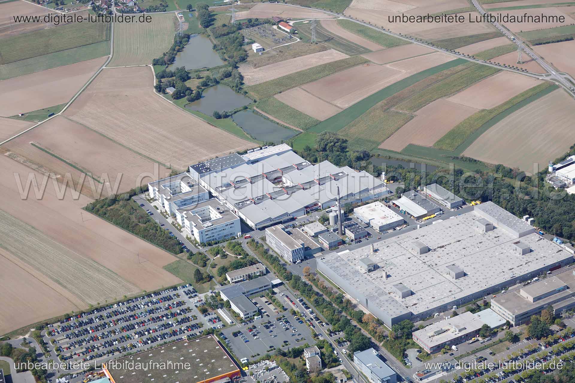 Luftaufnahme Fabrik in Erlangen | Mittelfranken, Bayern
