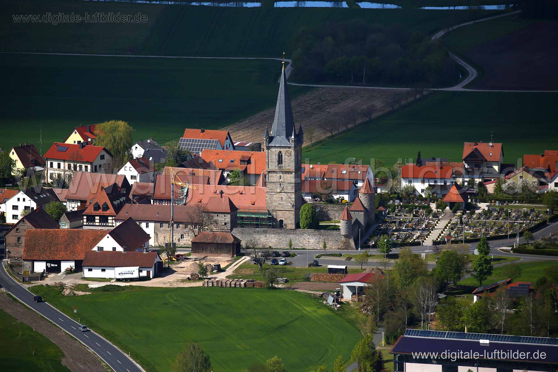 Luftaufnahme Heßdorf in Erlangen | Mittelfranken, Bayern