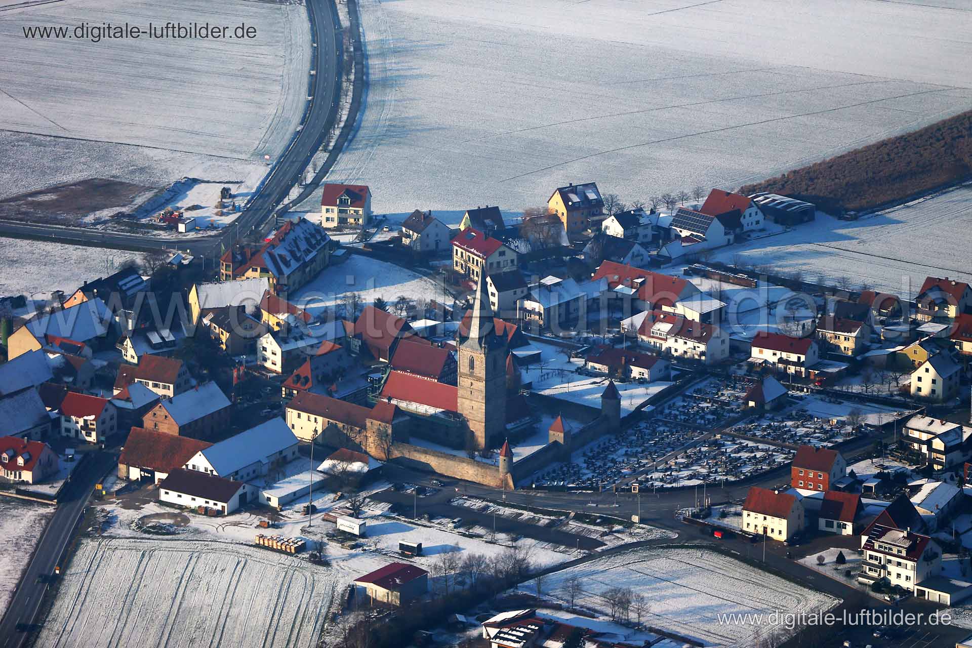Luftaufnahme Kirche in Erlangen | Mittelfranken, Bayern